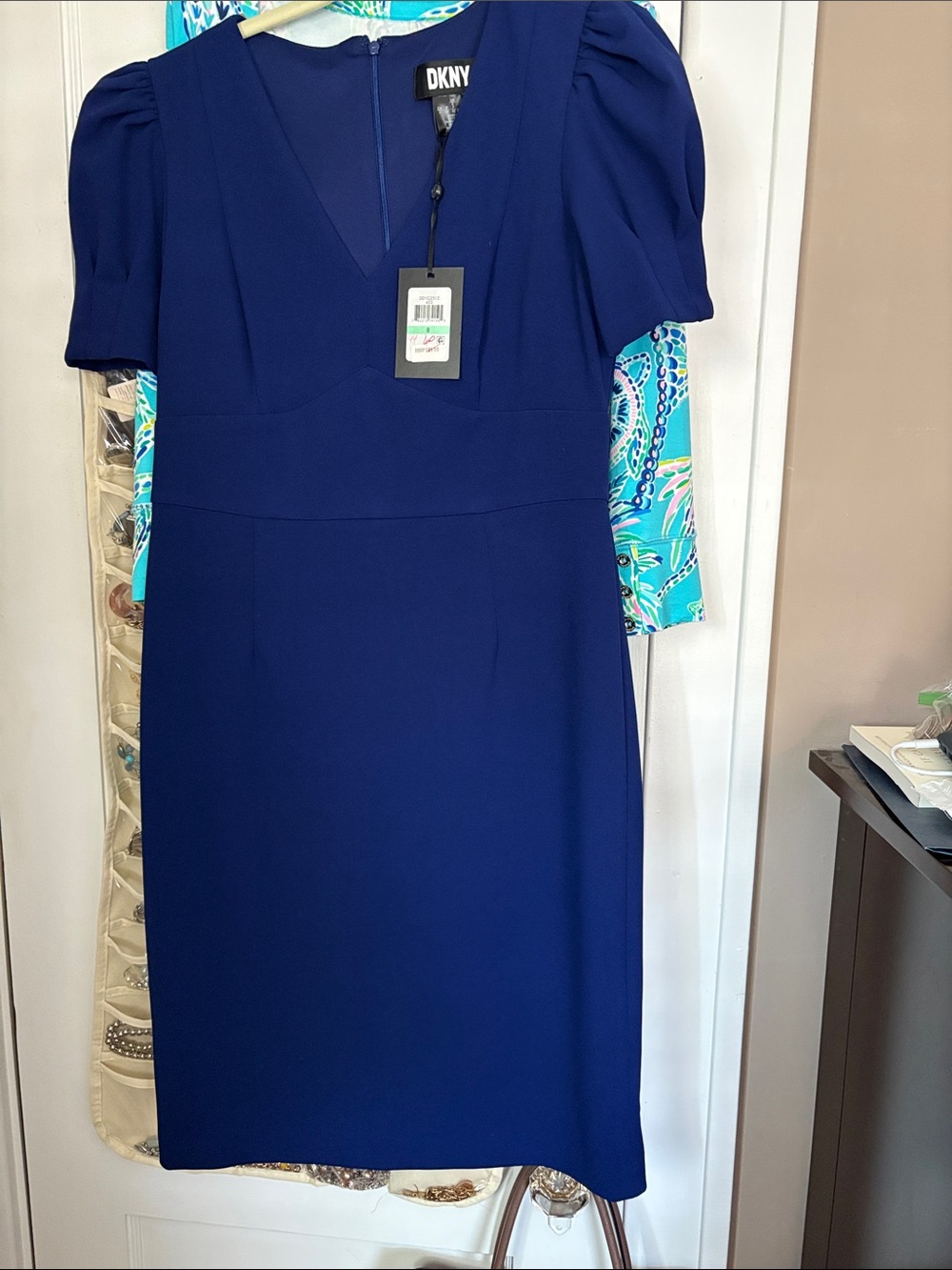 DKNY Navy V-Neck Puff-Sleeve Sheath Dress